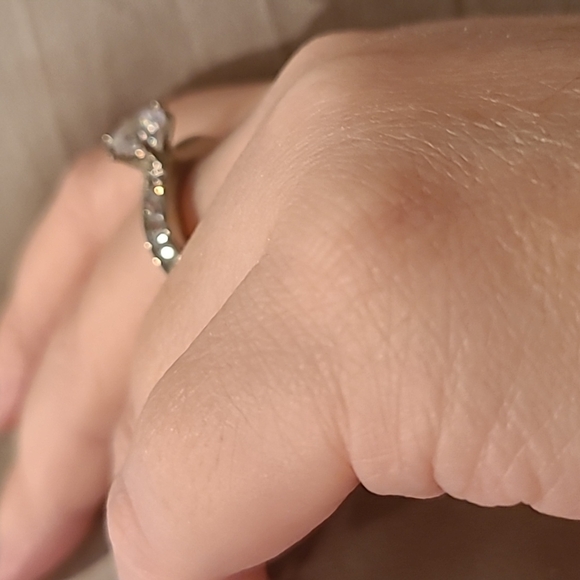 Cubic zirconia stainless steel flat rounded top band ring - Picture 4 of 9